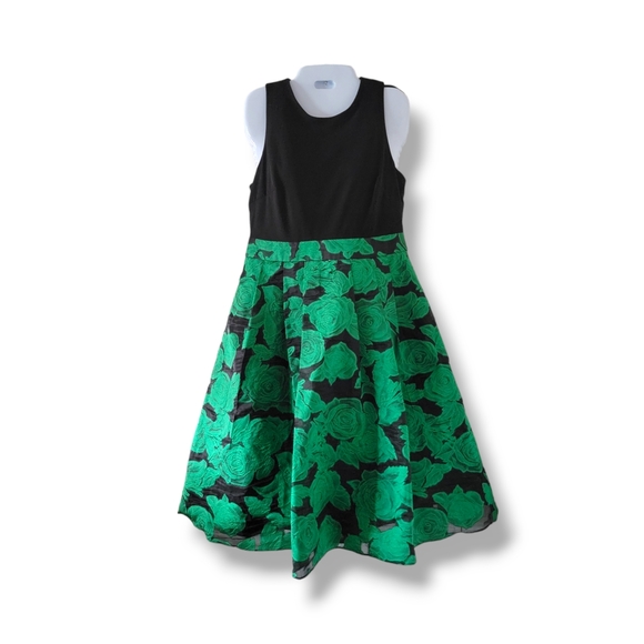 Ignite Evenings | Gorgeous Black/Green Floral Jacquard Cocktail Party Dress - Picture 1 of 15